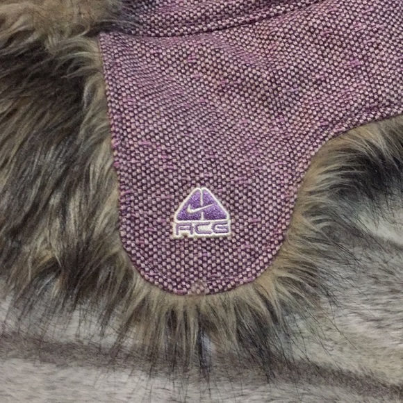 Nike winter hat. - Picture 2 of 4